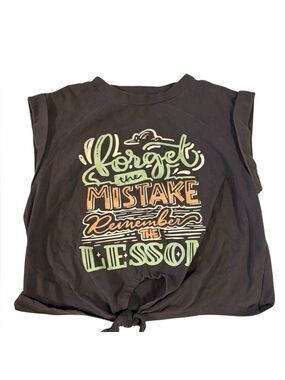 Cider Gray Graphic Tie Front Cropped Tank Size XS